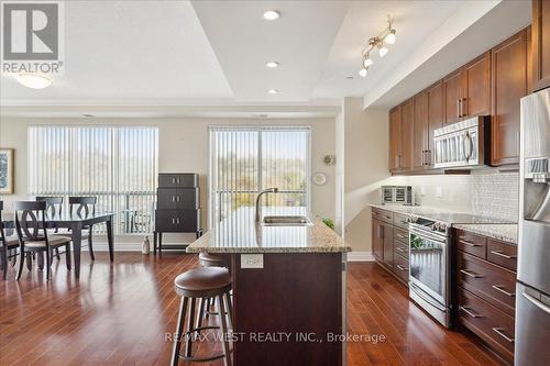 402 - 160 Macdonell Street, Guelph, ON - Indoor Photo Showing Kitchen With Upgraded Kitchen