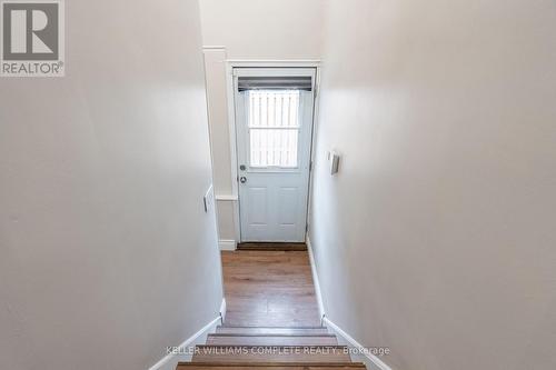 207 East 33Rd Street, Hamilton, ON - Indoor Photo Showing Other Room