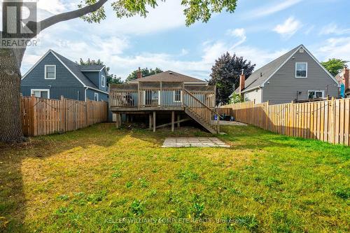 207 East 33Rd Street, Hamilton, ON - Outdoor With Deck Patio Veranda