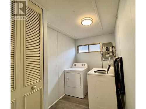 808 Scott Road, 100 Mile House, BC - Indoor Photo Showing Laundry Room