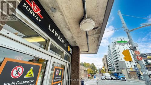 708 - 3018 Yonge Street, Toronto, ON - Outdoor