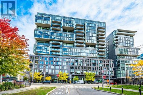 814 - 111 Bathurst Street, Toronto, ON - Outdoor With Facade