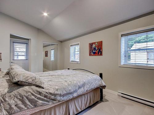 Chambre Ã  coucher principale - 790  - 792 3E Rue, Saint-Jean-Sur-Richelieu, QC - Indoor Photo Showing Bedroom