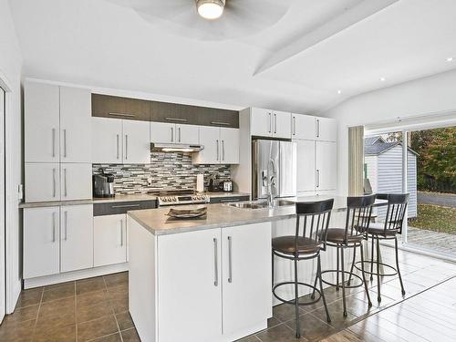 Kitchen - 1721 Rue Dupuis, Saint-Jean-Sur-Richelieu, QC - Indoor Photo Showing Kitchen With Upgraded Kitchen