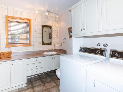 Bathroom - 613 Rue Gagnon, Saint-Pascal, QC - Indoor Photo Showing Laundry Room