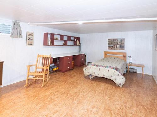 Family room - 613 Rue Gagnon, Saint-Pascal, QC - Indoor Photo Showing Bedroom