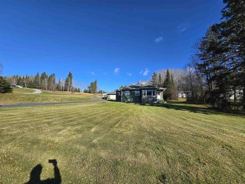 1844 17 Highway E, Kenora, ON - Outdoor