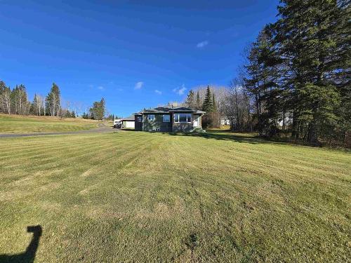 1844 17 Highway E, Kenora, ON - Outdoor