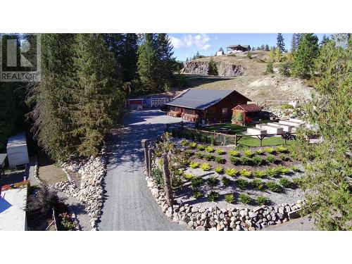 1627 Hood Road Road, Creston, BC - Outdoor