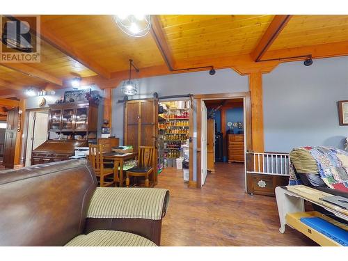 1627 Hood Road Road, Creston, BC - Indoor