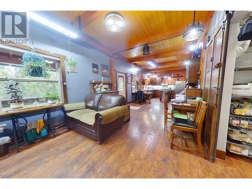 1627 Hood Road Road, Creston, BC - Indoor