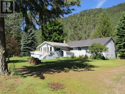 3260 Christian Valley Road, Westbridge, BC - Outdoor