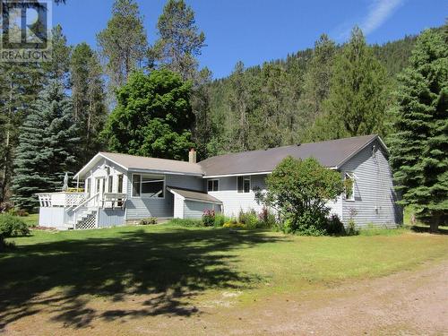 3260 Christian Valley Road, Westbridge, BC - Outdoor