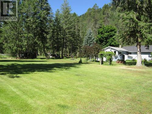 3260 Christian Valley Road, Westbridge, BC - Outdoor