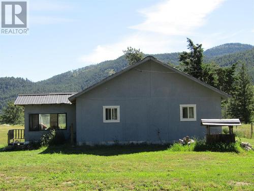 3260 Christian Valley Road, Westbridge, BC - Outdoor