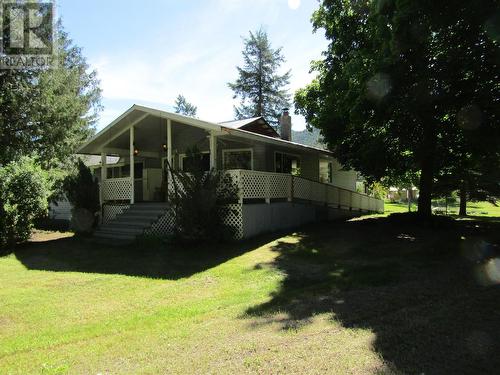 3260 Christian Valley Road, Westbridge, BC - Outdoor With Deck Patio Veranda