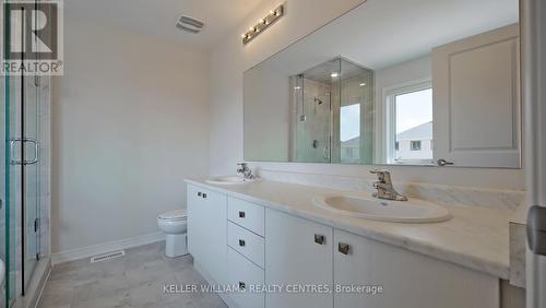 12 Sam Battaglia Crescent, Georgina, ON - Indoor Photo Showing Bathroom