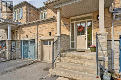 334 William Dunn Crescent, Newmarket, ON - Outdoor