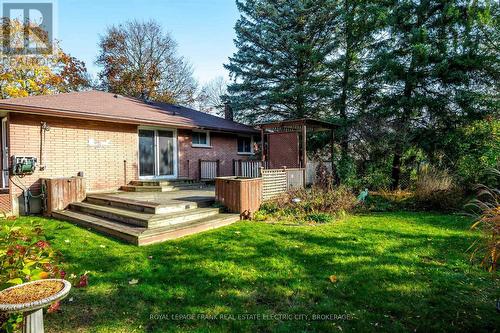 8 Ferndale Avenue, Peterborough (Monaghan), ON - Outdoor