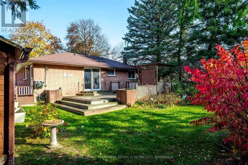 8 Ferndale Avenue, Peterborough (Monaghan), ON - Outdoor