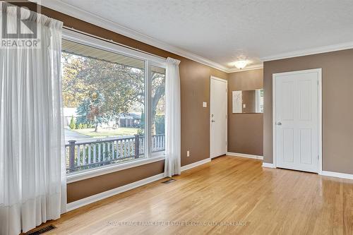 8 Ferndale Avenue, Peterborough (Monaghan), ON - Indoor Photo Showing Other Room