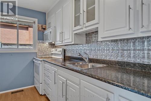 8 Ferndale Avenue, Peterborough (Monaghan), ON - Indoor Photo Showing Kitchen With Double Sink