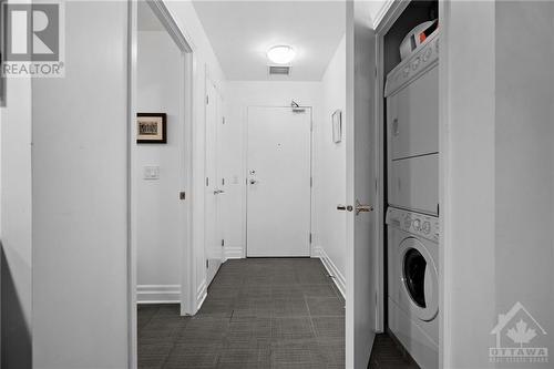 235 Kent Street Unit#1408, Ottawa, ON - Indoor Photo Showing Laundry Room