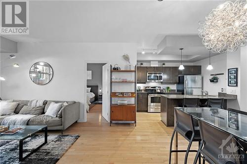 235 Kent Street Unit#1408, Ottawa, ON - Indoor Photo Showing Kitchen With Upgraded Kitchen