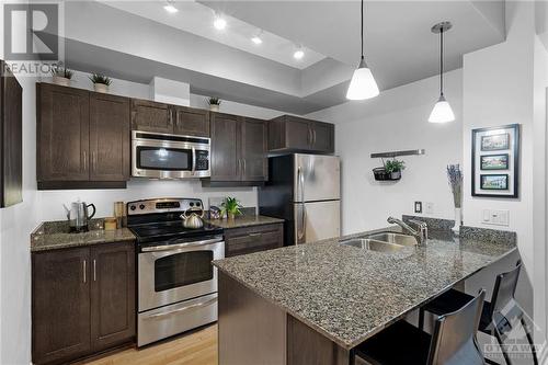 235 Kent Street Unit#1408, Ottawa, ON - Indoor Photo Showing Kitchen With Double Sink With Upgraded Kitchen