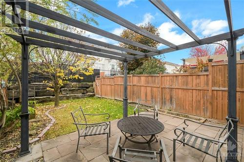 326 Statewood Drive, Kanata, ON - Outdoor