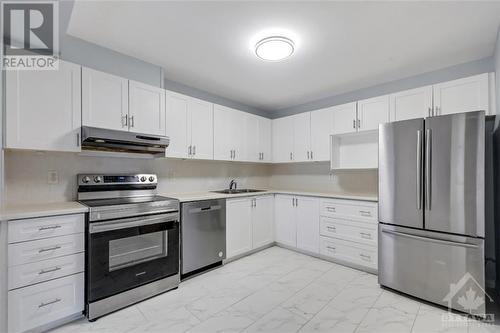 326 Statewood Drive, Kanata, ON - Indoor Photo Showing Kitchen With Stainless Steel Kitchen With Double Sink