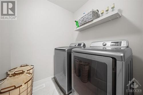 124 Jardiniere Street, Stittsville, ON - Indoor Photo Showing Laundry Room