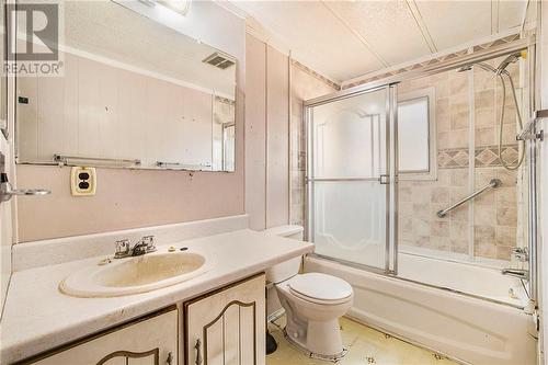 1051 Westshore Drive, Perth, ON - Indoor Photo Showing Bathroom