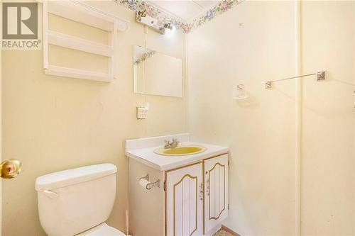 1051 Westshore Drive, Perth, ON - Indoor Photo Showing Bathroom