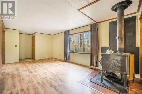 1051 Westshore Drive, Perth, ON - Indoor Photo Showing Other Room