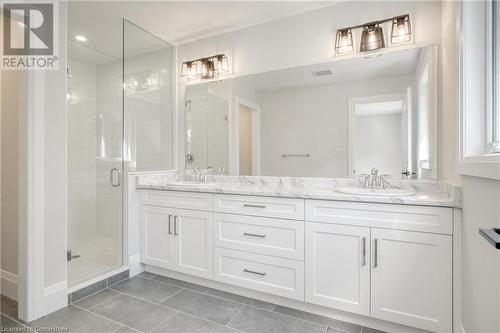 1162 Swan Street, Ayr, ON - Indoor Photo Showing Bathroom