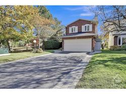 22 SHETLAND Way  Kanata, ON K2M 1R9