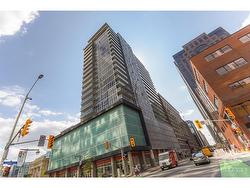 811-324 LAURIER Avenue  Ottawa, ON K1P 0A4