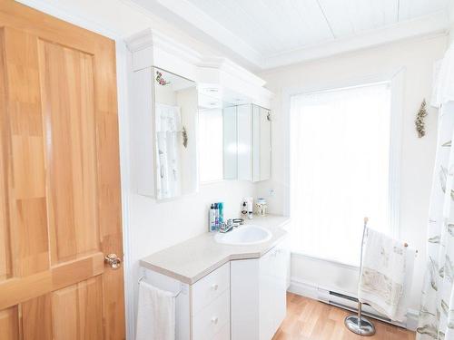 Bathroom - 119 Av. Morel, Kamouraska, QC - Indoor Photo Showing Bathroom