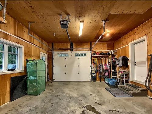 Garage - 69 Ch. Du Grand-Duc, Orford, QC - Indoor Photo Showing Garage