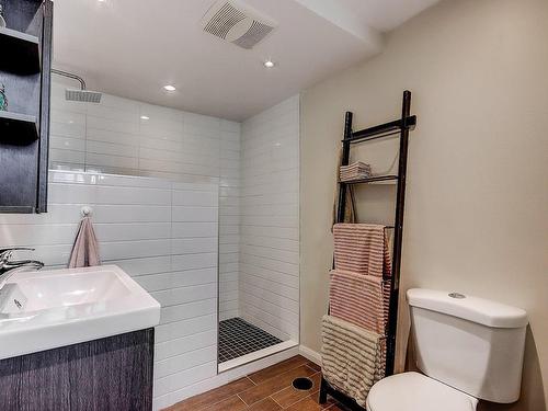 Salle de bains - 306 Rue Fontaine, Saint-Jean-Sur-Richelieu, QC - Indoor Photo Showing Bathroom