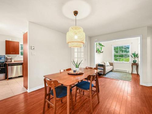 Salle Ã  manger - B-155 Rg Du Haut-De-La-Rivière N., Saint-Césaire, QC - Indoor Photo Showing Dining Room