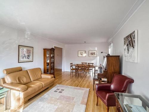 Salon - 10415 Rue Hogue, Montréal (Ahuntsic-Cartierville), QC - Indoor Photo Showing Living Room