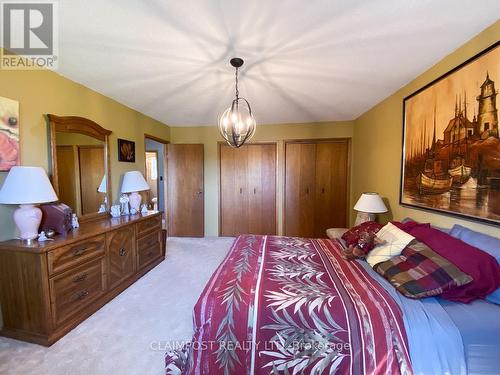 9525 Highway 11, Iroquois Falls, ON - Indoor Photo Showing Bedroom