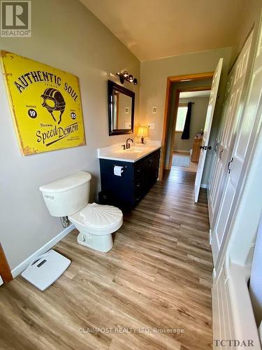 2342 Monteith Road, Iroquois Falls, ON - Indoor Photo Showing Bathroom