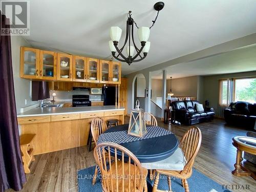 2342 Monteith Road, Iroquois Falls, ON - Indoor Photo Showing Dining Room