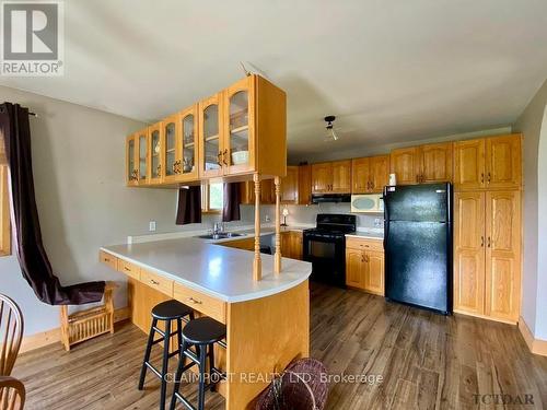 2342 Monteith Road, Iroquois Falls, ON - Indoor Photo Showing Kitchen With Double Sink