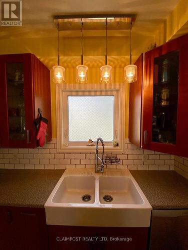 149 Essex Avenue, Iroquois Falls, ON - Indoor Photo Showing Kitchen