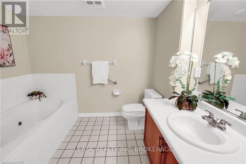 303 - 3 Towering Heights Boulevard, St. Catharines (461 - Glendale/Glenridge), ON - Indoor Photo Showing Bathroom