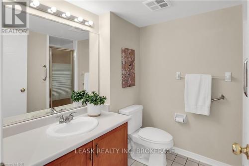 303 - 3 Towering Heights Boulevard, St. Catharines (461 - Glendale/Glenridge), ON - Indoor Photo Showing Bathroom